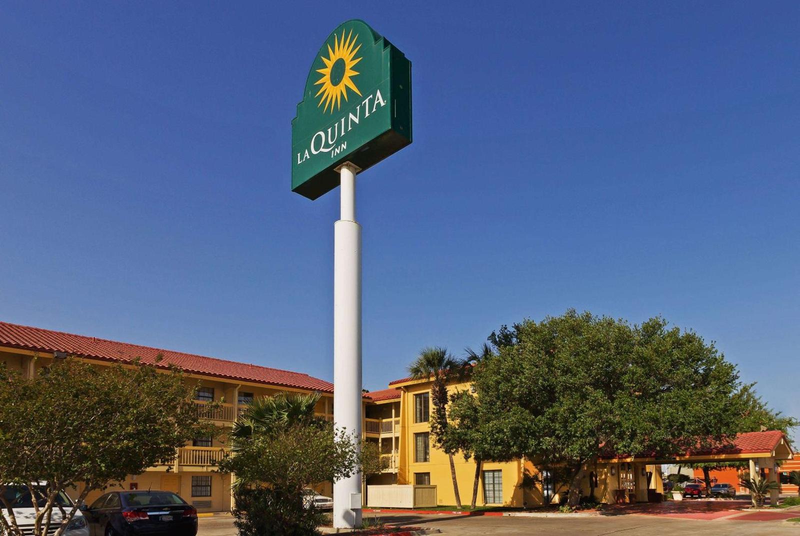 La Quinta Inn by Wyndham Corpus Christi South Main image 1
